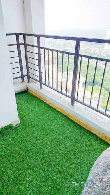 Top Luxury & Couple Friendly Stay Gp By Taj Suites & Studios #New Year Party & Stay Noida Luaran gambar