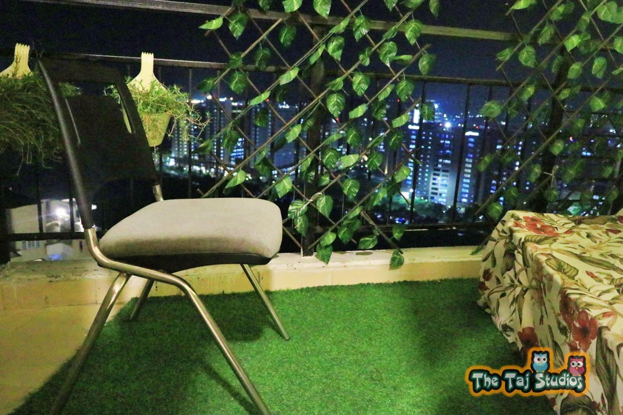 Top Luxury & Couple Friendly Stay Gp By Taj Suites & Studios #New Year Party & Stay Noida Luaran gambar